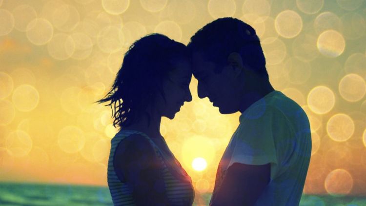 Intense Spiritual Bond Between Lovers: 3 Signs To Look Out For