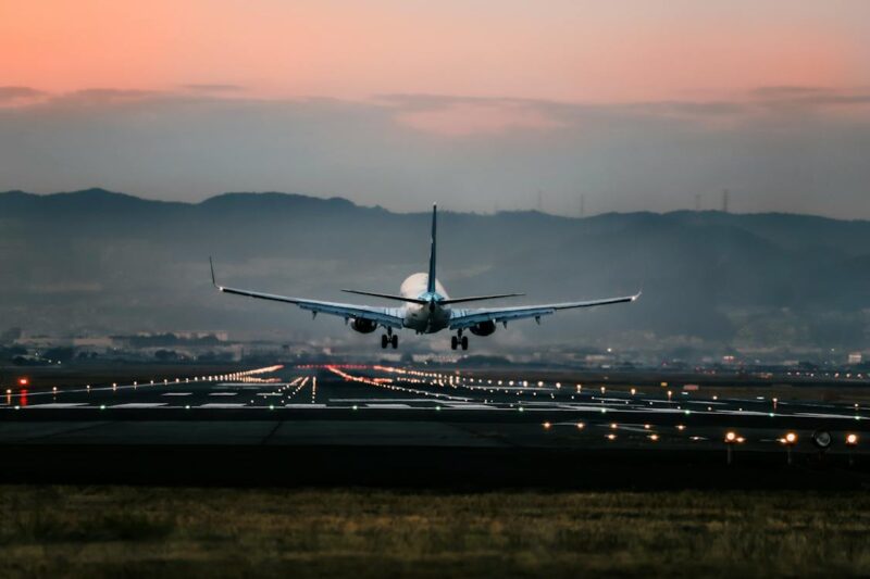 Airplane Landing