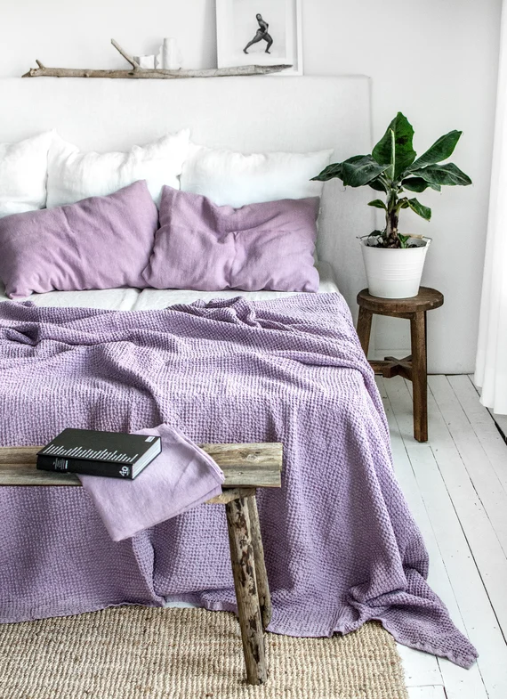 10 Awesome Ways to Refresh Your Bedroom with Purple Accents